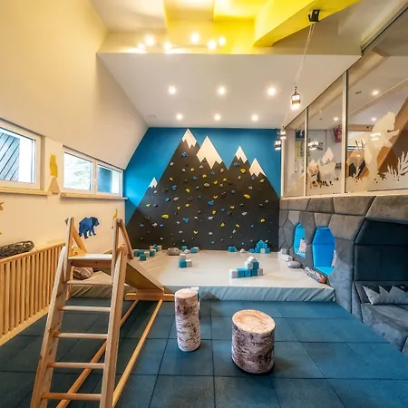 Zespol Dolina Bialego - Bialy Potok Гостевой дом 3*